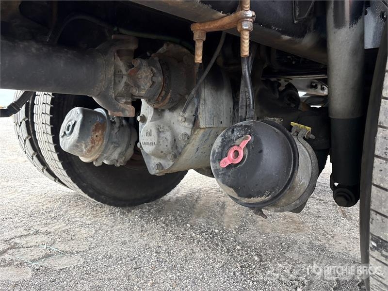 Freightliner 114SD 6x4 Flatbed Truck Kamioni sa otvorenim sandukom