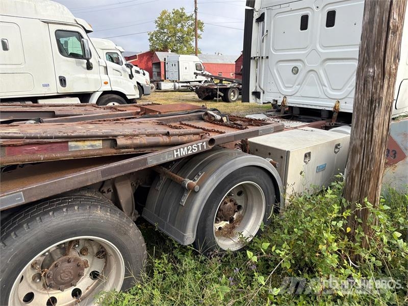 Freightliner Cascadia 113 6x4 Sleeper Car Carrier Truck Trasportatore per veicoli