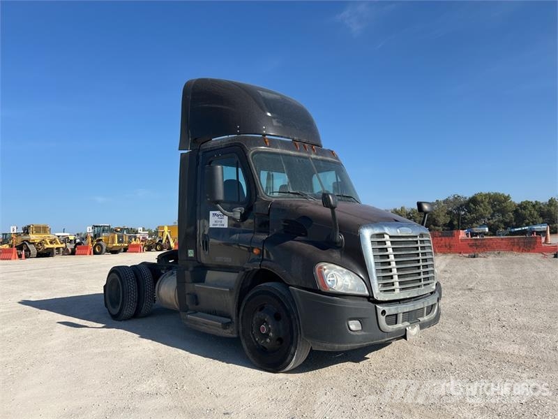Freightliner Cascadia 113 Vilcēji