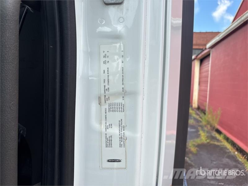 Freightliner Cascadia 113 Camiones portacoches