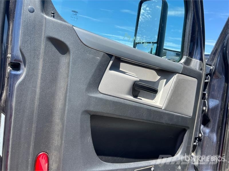 Freightliner Cascadia 126 Camiones tractor