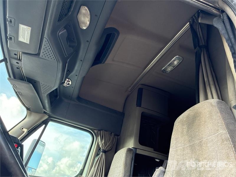 Freightliner Cascadia 125 Влекачи