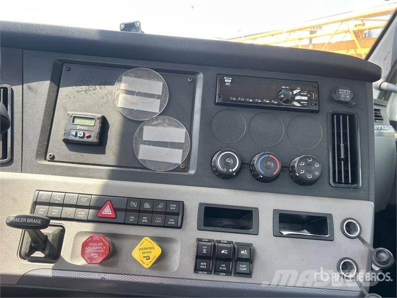 Freightliner Cascadia 126 Çekiciler