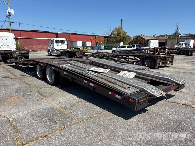 Freightliner Cascadia 113 6x4 Car Carrier Truck Autovežiai