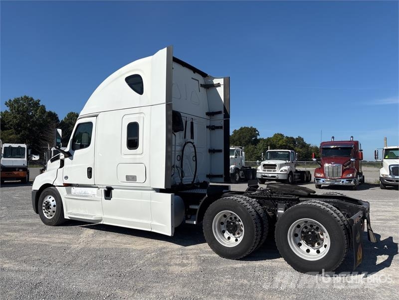Freightliner Cascadia 126 6x4 T/A Sleeper Truck Tractor Τράκτορες