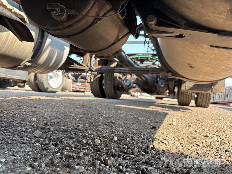 Freightliner Cascadia 113 Camiones portacoches