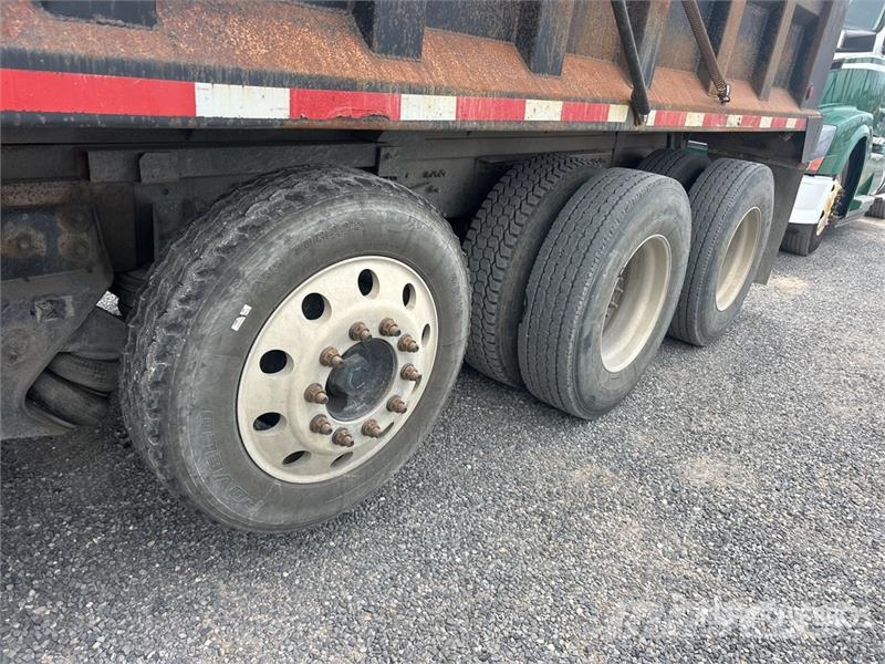 Freightliner Cascadia 125 Kipper