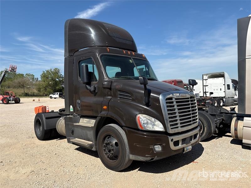 Freightliner Cascadia 113 Седельные тягачи