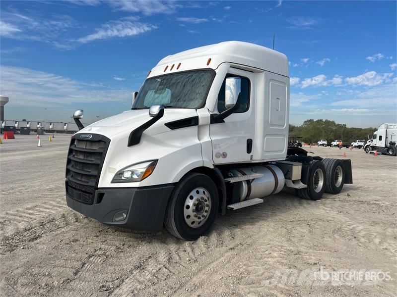 Freightliner Cascadia 116 Prime Movers