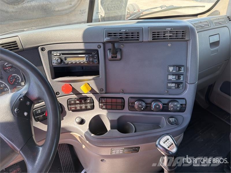 Freightliner Cascadia 125 Седельные тягачи