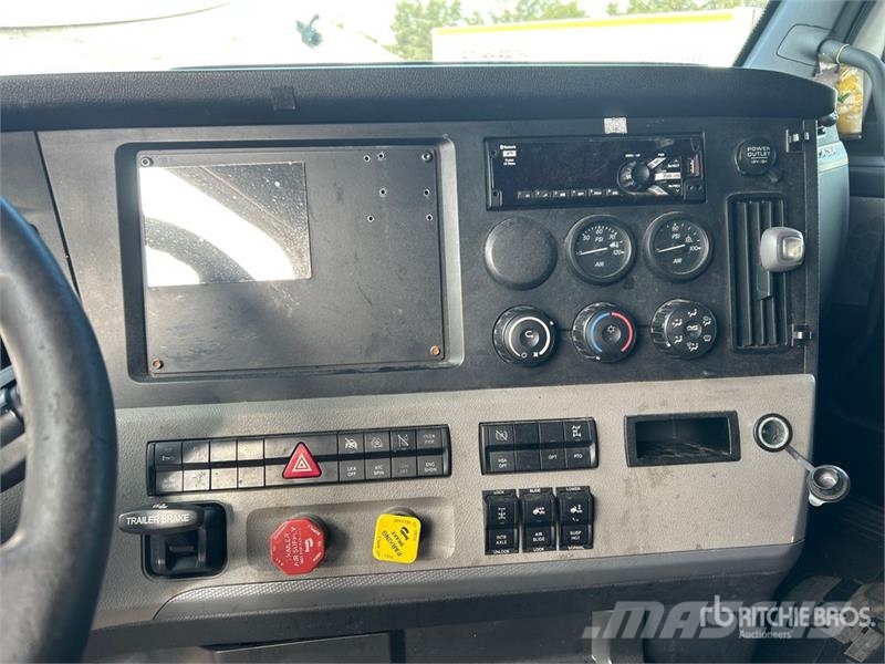 Freightliner Cascadia 116 Prime Movers