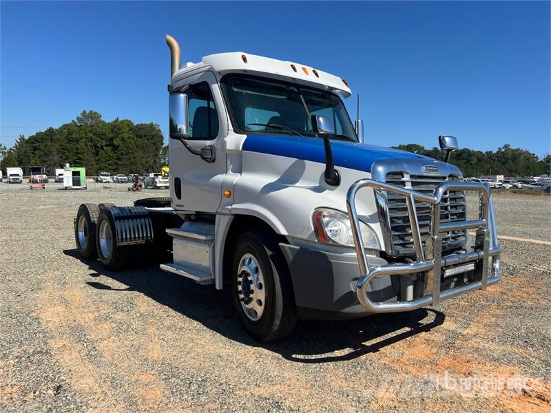 Freightliner Cascadia 125 Tractor Units