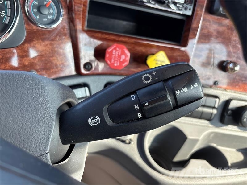 Freightliner Cascadia 113 Camiones portacoches