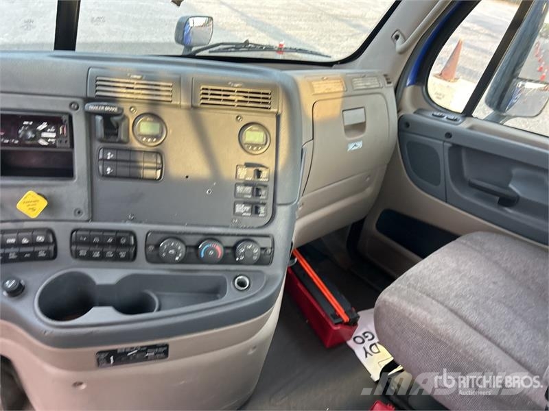 Freightliner Cascadia 113 Camiones tractor