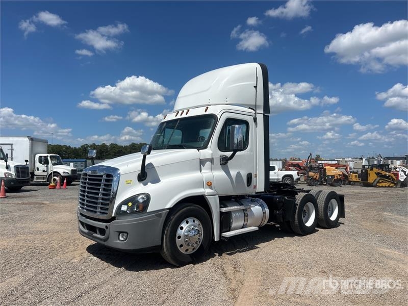 Freightliner Cascadia 125 Седельные тягачи