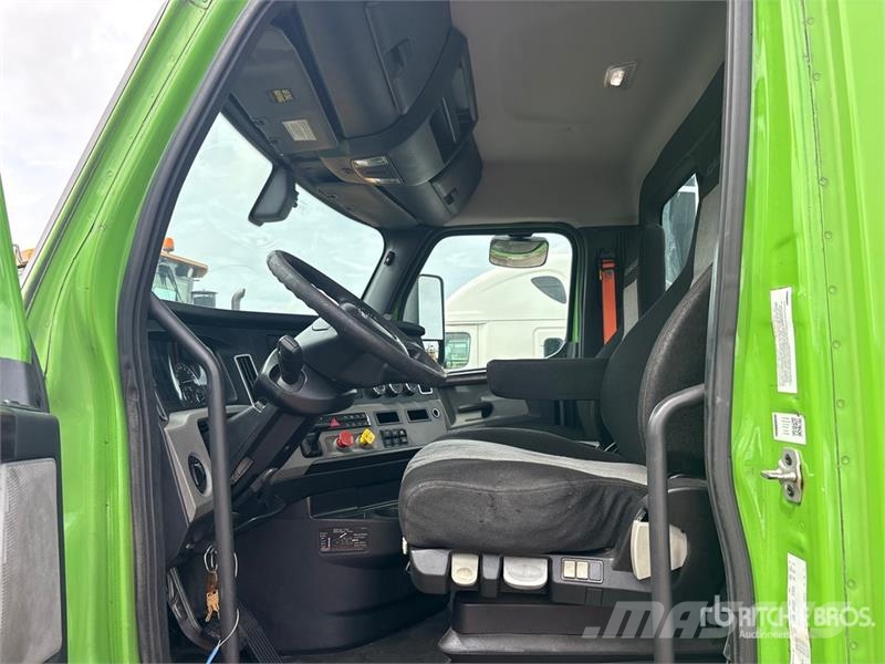 Freightliner Cascadia 116 Vlačilci
