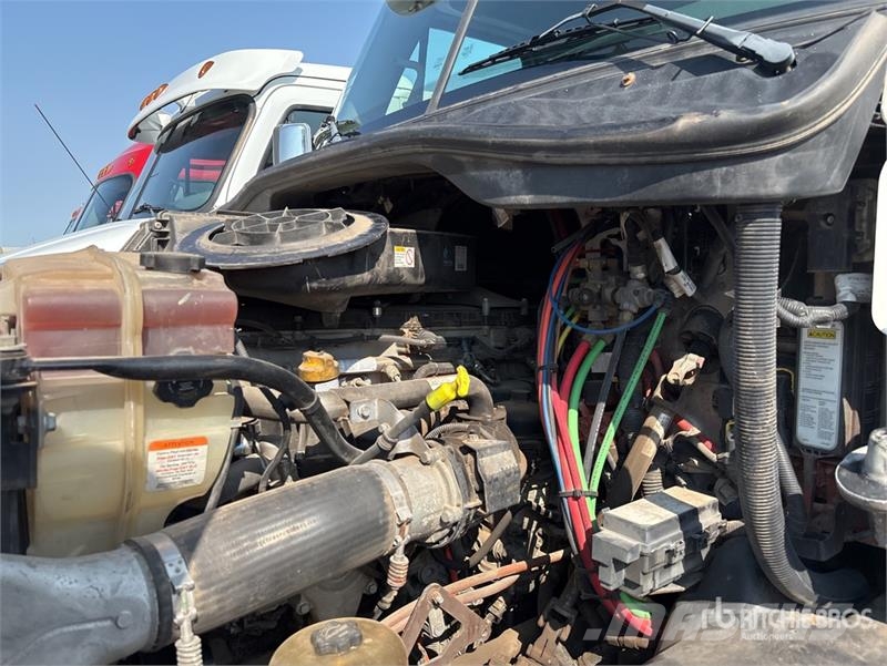 Freightliner Cascadia 113 Camiones portacoches