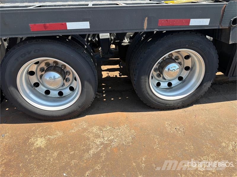 Freightliner Cascadia 113 6x4 Sleeper Car Carrier Truck Trasportatore per veicoli