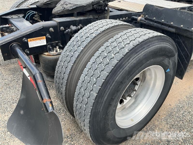 Freightliner Cascadia 113 Çekiciler