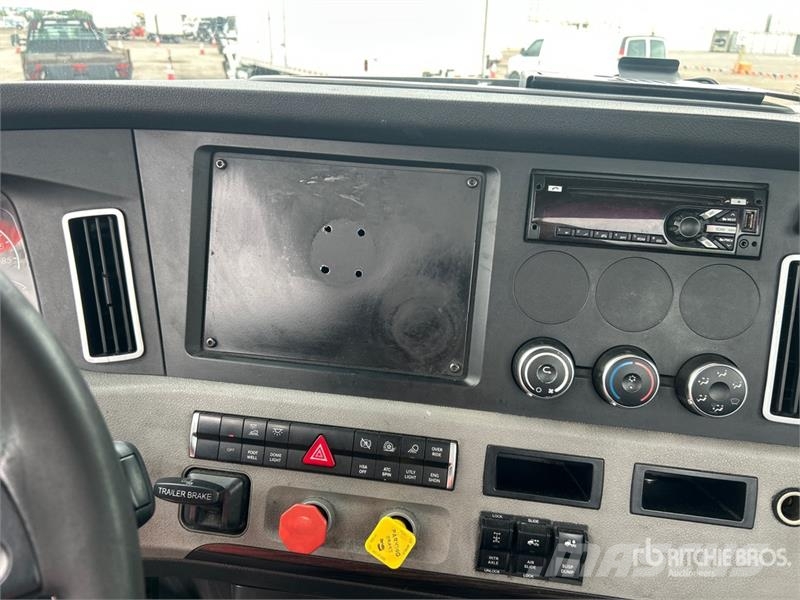 Freightliner Cascadia 116 Тягачі