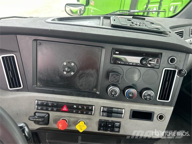 Freightliner Cascadia 116 Trekkvogner