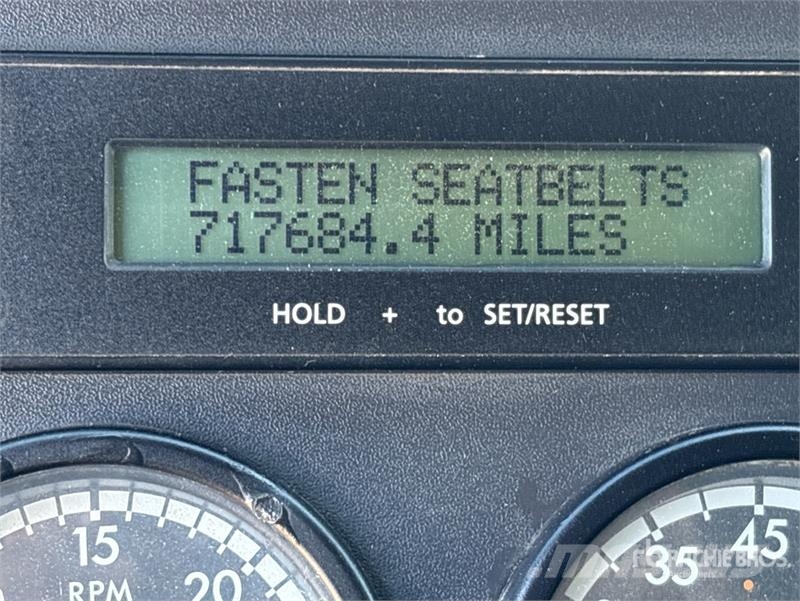 Freightliner Cascadia 125 6x4 T/A Sleeper Truck Tractor Sattelzugmaschinen