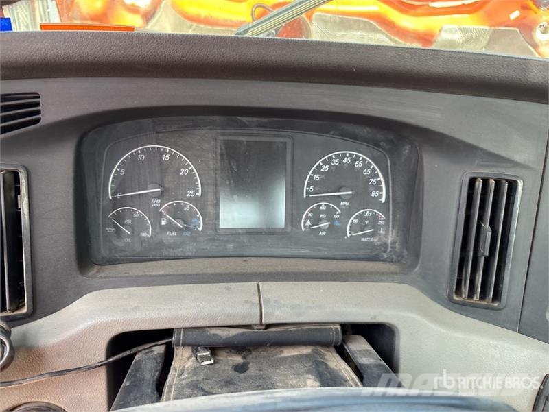 Freightliner Cascadia 116 Tractor Units