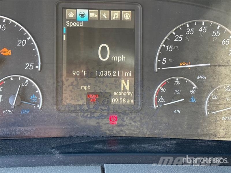 Freightliner Cascadia 126 6x4 T/A Sleeper Truck Tractor Sattelzugmaschinen