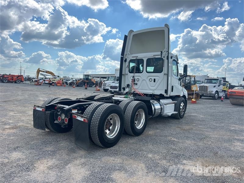 Freightliner Cascadia 116 Vlačilci