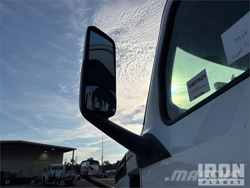 Freightliner Cascadia 126 Vlačilci