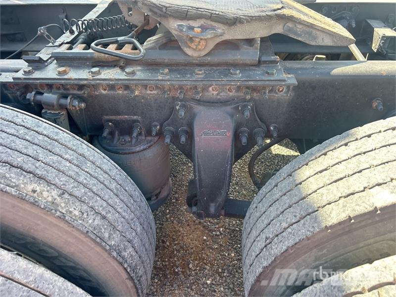 Freightliner Cascadia 125 6x4 T/A Sleeper Truck Tractor Trekkvogner