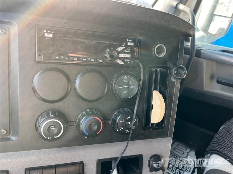 Freightliner Cascadia 126 6x4 T/A Sleeper Truck Tractor Tracteur routier