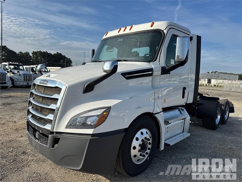 Freightliner Cascadia 126 Vlačilci