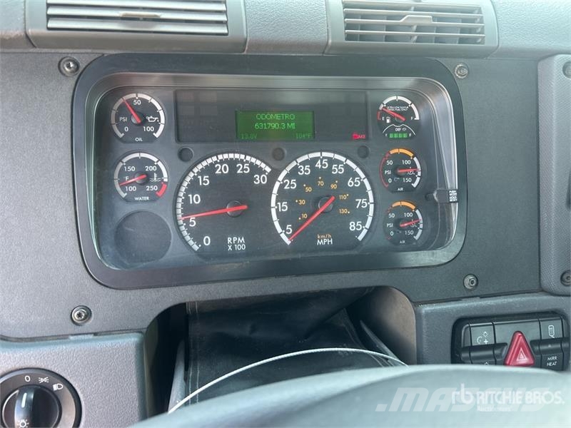 Freightliner Cascadia 125 Седельные тягачи