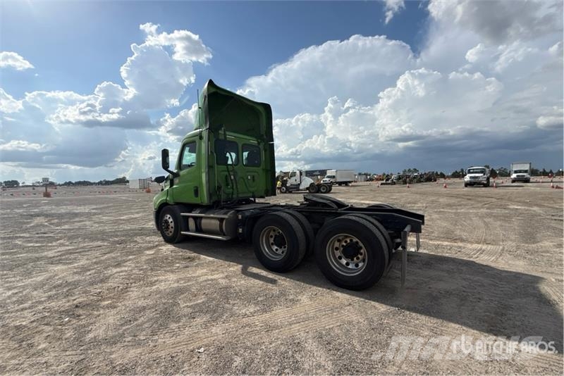 Freightliner Cascadia 116 曳引機組件