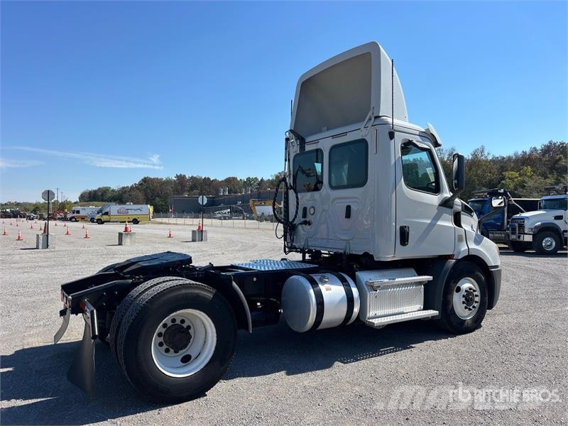Freightliner Cascadia 116 Vlačilci