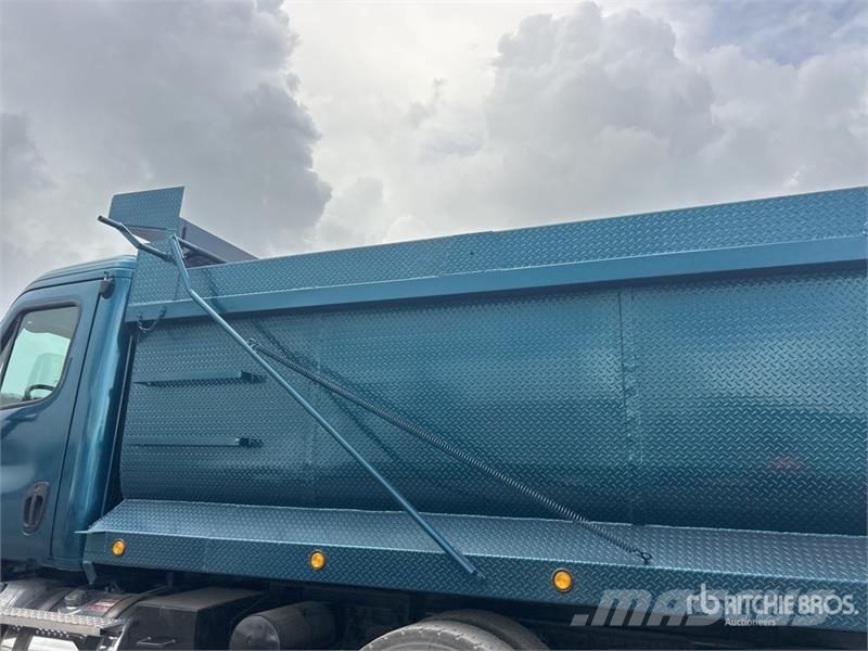 Freightliner Cascadia 113 Camion benne