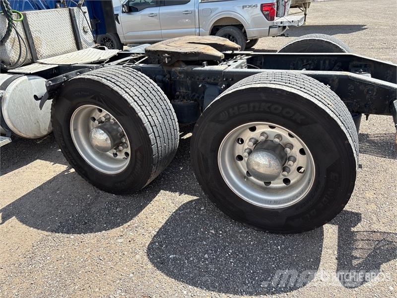 Freightliner Cascadia 116 Sadulveokid
