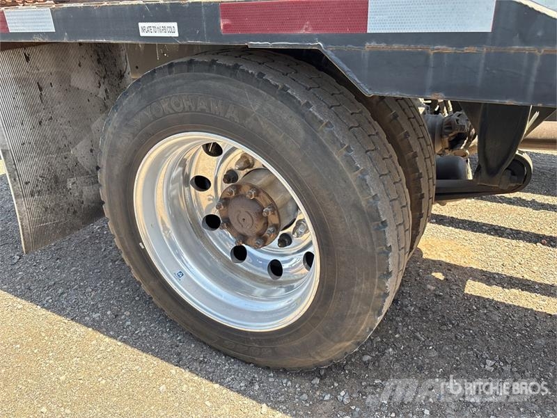 Freightliner Cascadia 113 Camiones portacoches
