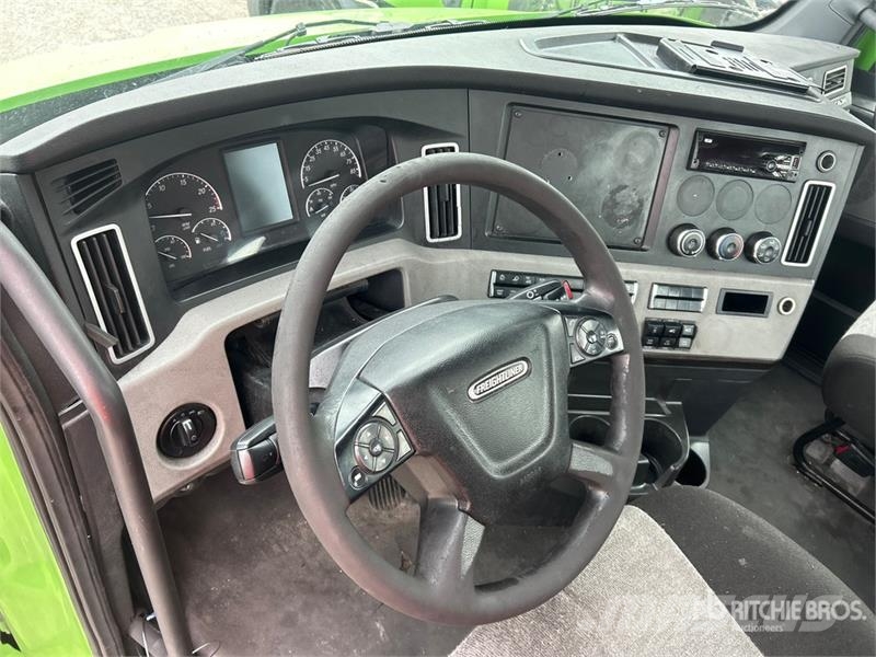 Freightliner Cascadia 116 Trekkvogner