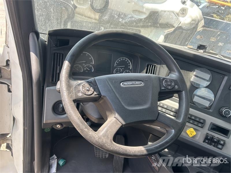 Freightliner Cascadia 126 Çekiciler