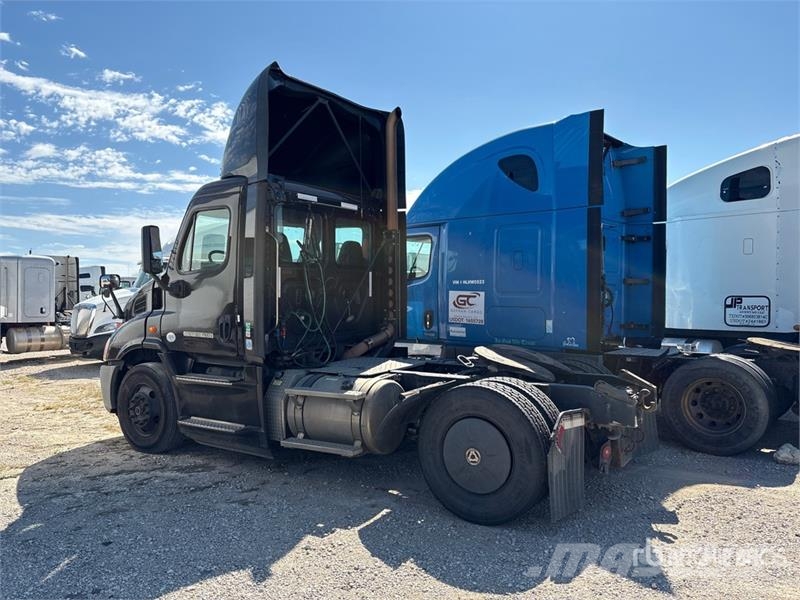 Freightliner Cascadia 113 Седельные тягачи