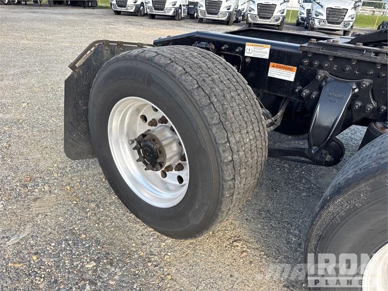 Freightliner Cascadia 126 Vlačilci
