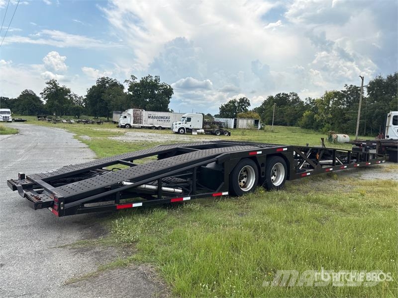 Freightliner Cascadia 113 Camiones portavehículos