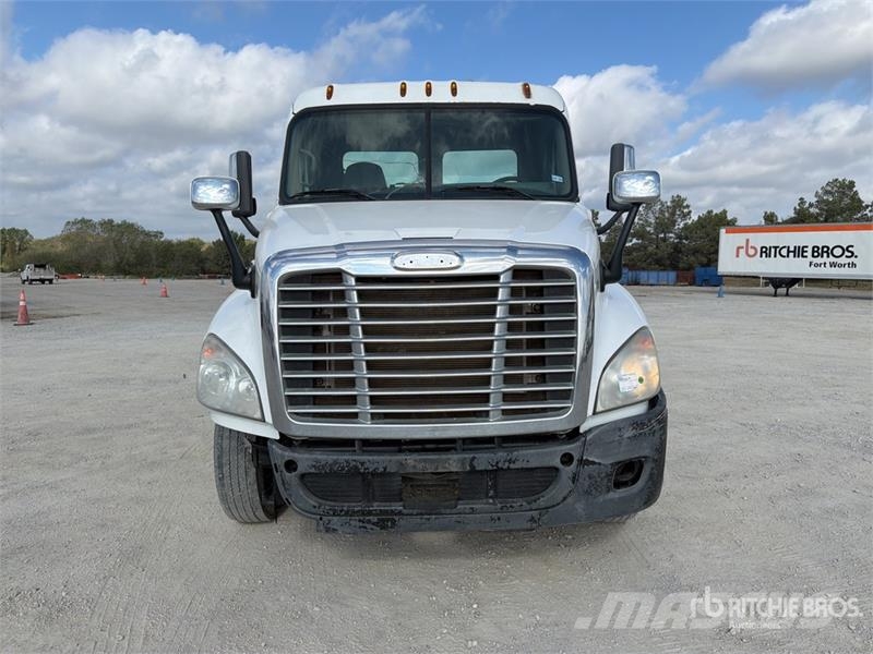 Freightliner Cascadia 125 Cabezas tractoras