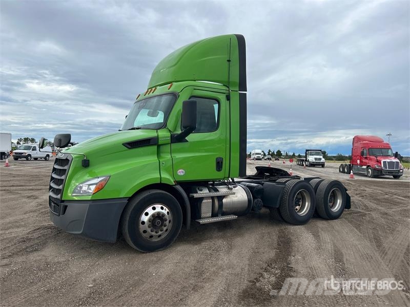 Freightliner Cascadia 113 Тягачі