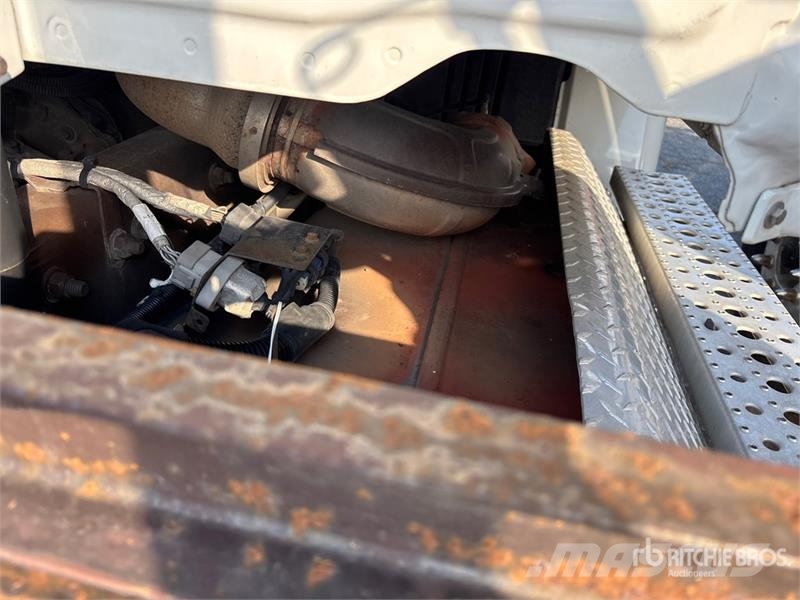 Freightliner Cascadia 113 Camiones portacoches