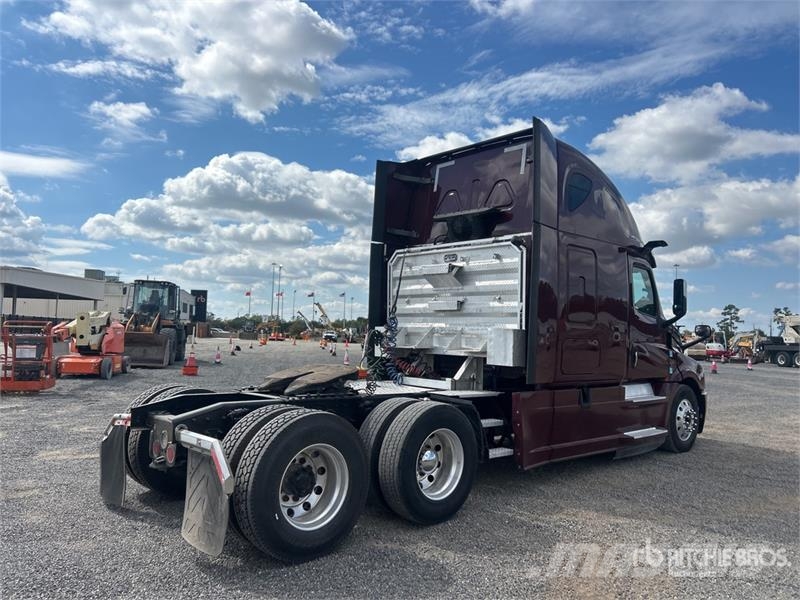 Freightliner Cascadia 126 Vlačilci