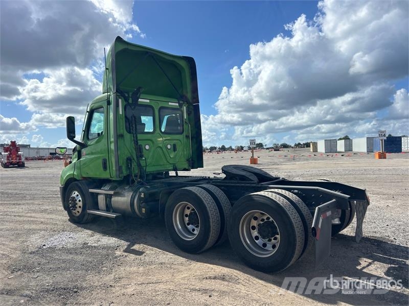 Freightliner Cascadia 116 Cavalos mecânicos