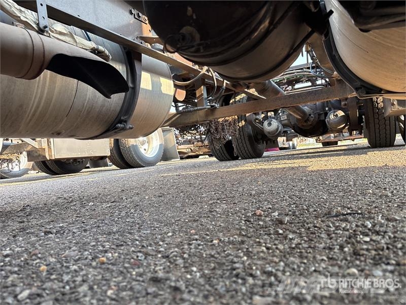 Freightliner Cascadia 113 Camiones portacoches